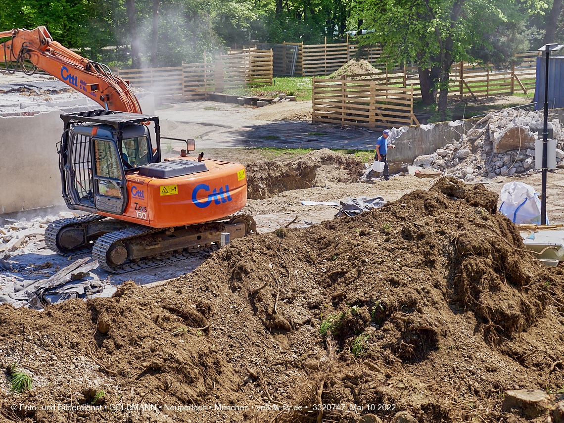 10.05.2022 - Baustelle am Haus für Kinder in Neuperlach
